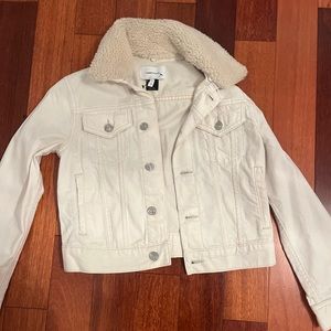 Short length white jean jacket, cotton on neckline